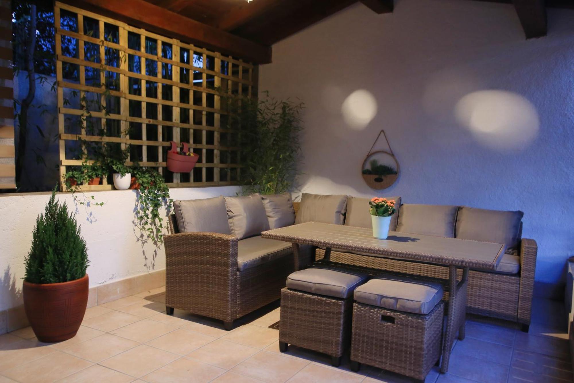 Bamboo Oasis Apartment With Terrace In The Garden And Free Parking, غييكا المظهر الخارجي الصورة